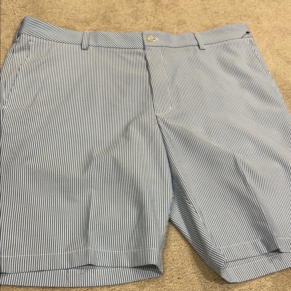 Walter Hagen Blue and White Flat Front Shorts